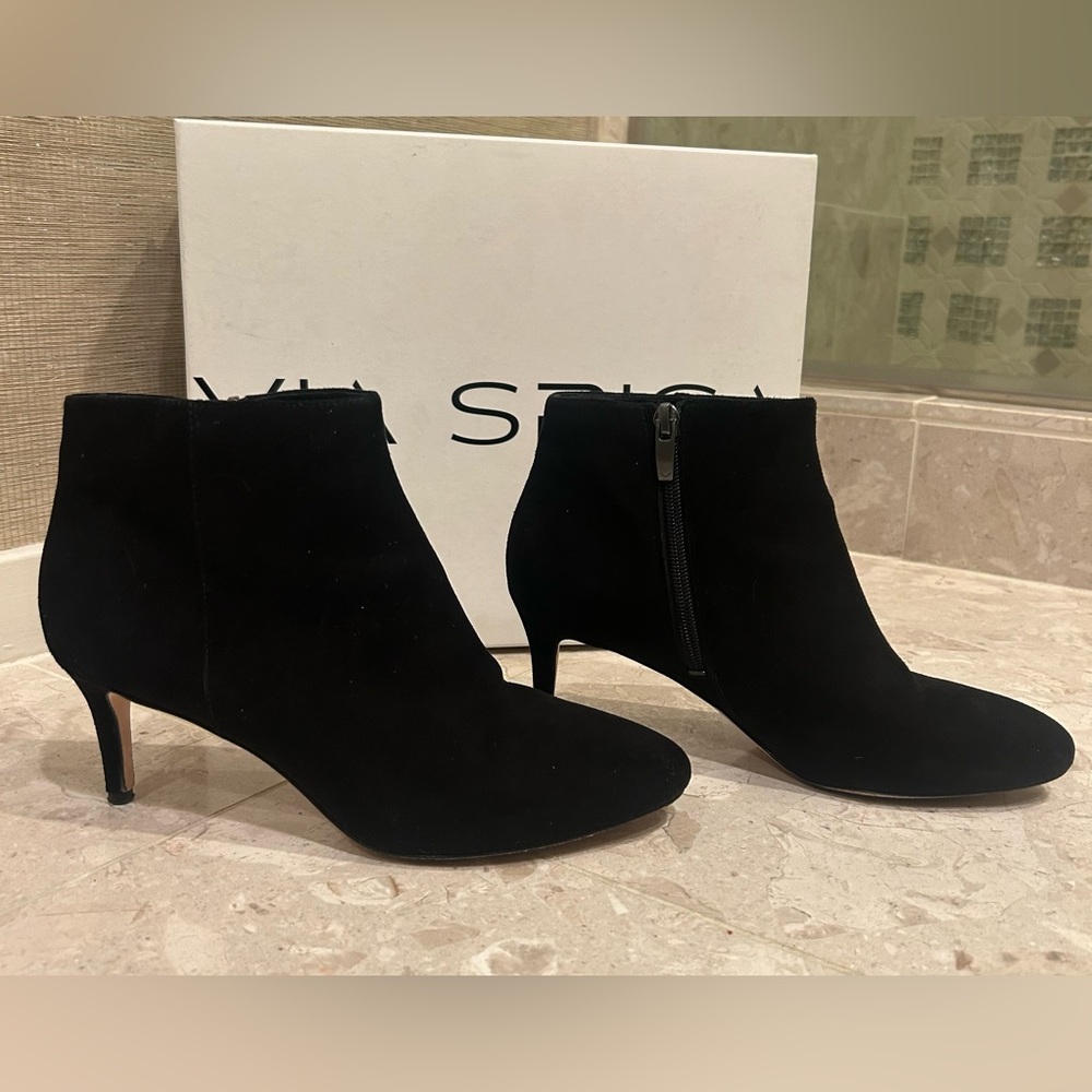 Via Spiga b black Sued Kitten Heel Booties